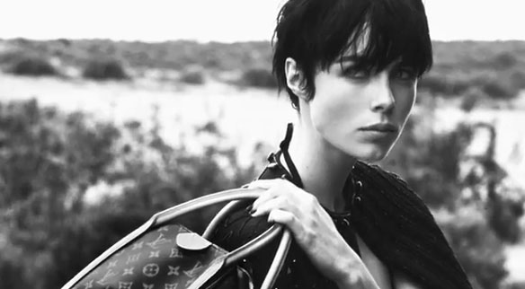 Edie Campbell and Karen Elson Star in the Louis Vuitton of Travel” Campaign – ColoRising