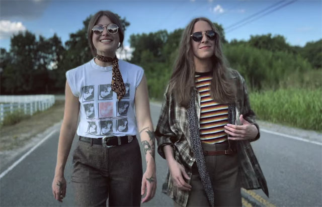 Larkin Poe ‘Georgia Off My Mind’ Video – ColoRising